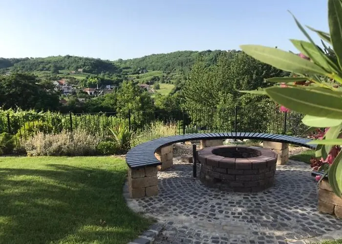 Vass-villa Vendeghaz Gæstehus 3*